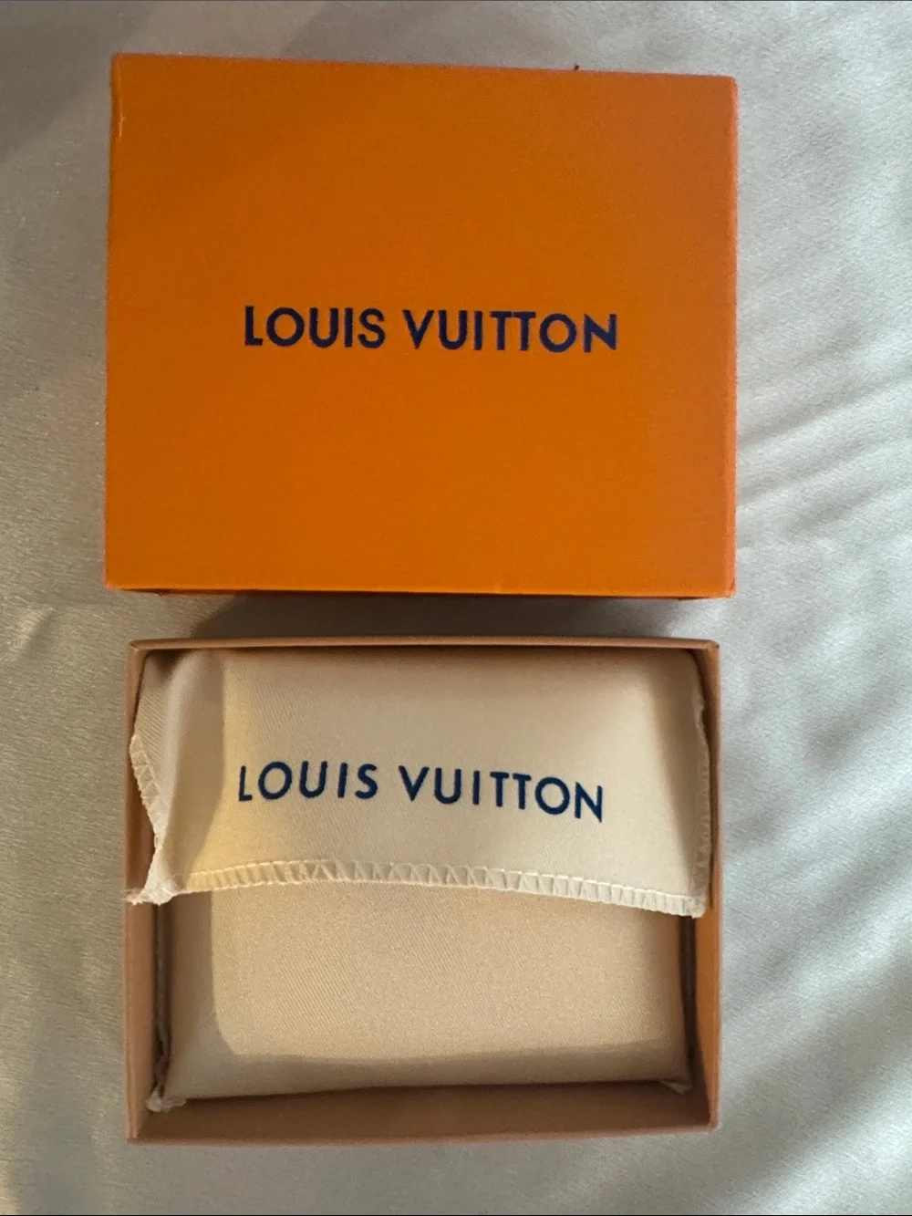 New! Louis Vuitton x Supreme Slender Wallet in red Epi leather!